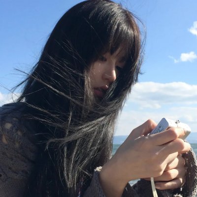 甜蜜寂寞女孩